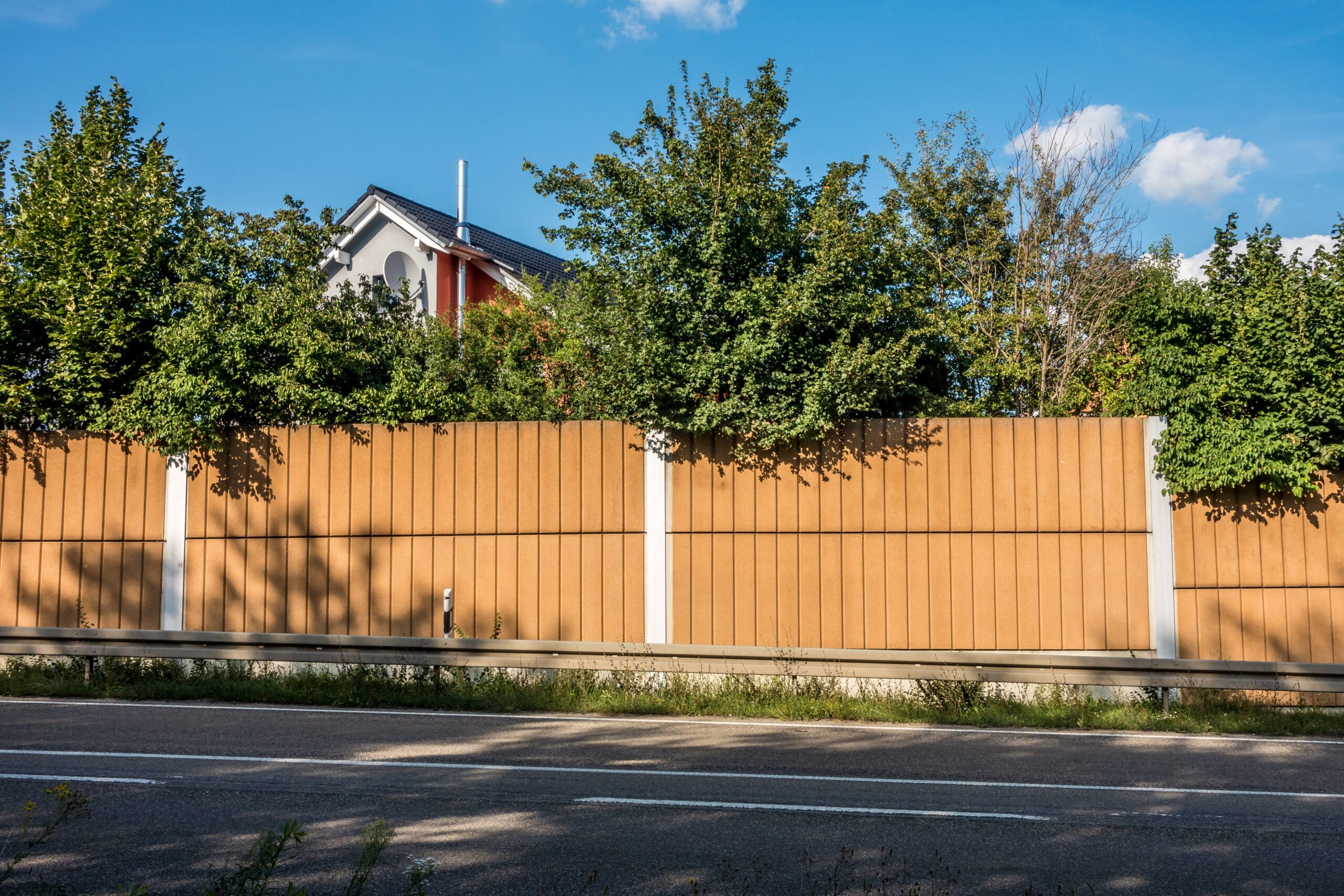 Security Property Fence Fencing – Ashwood Fencing & Landscaping Ltd
